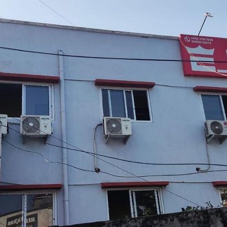 E Lodge Visakhapatnam Buitenkant foto